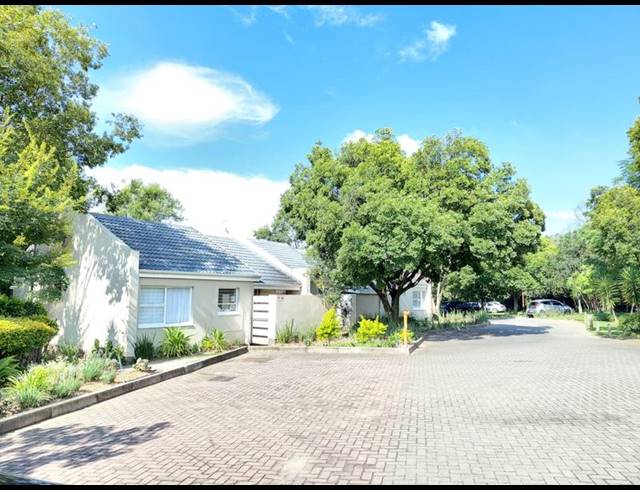 3 BEDROOM TOWNHOUSE FOR SALE IN FOURWAYS